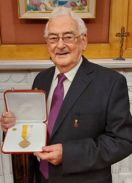 Pope Francis award for Dominic Dowling